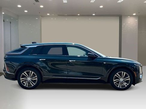 Certified 2024 Cadillac Lyriq Luxury w/ LPO, Floor Liner Package AWD/4WD image 5