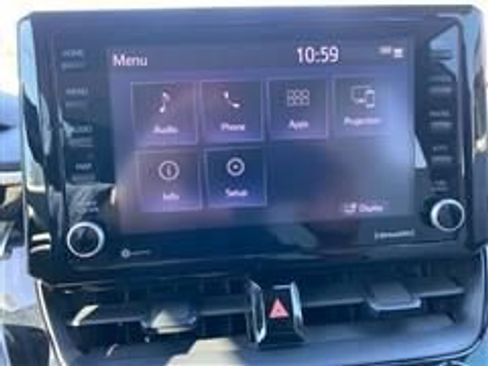 Used 2022 Toyota Corolla Cross LE image 38