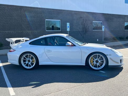 Used 2011 Porsche 911 GT3 image 6