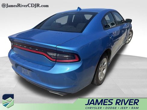 Used 2023 Dodge Charger SXT RWD image 5