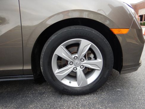 Used 2020 Honda Odyssey EX image 27