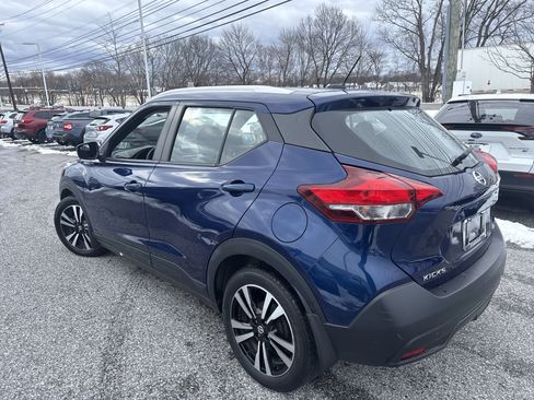 Used 2018 Nissan Kicks SV image 4