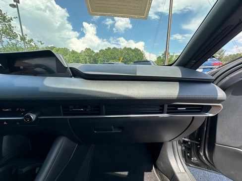 Used 2023 MAZDA MAZDA3 s FWD image 16
