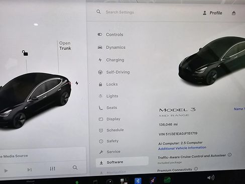 Used 2018 Tesla Model 3 RWD image 17
