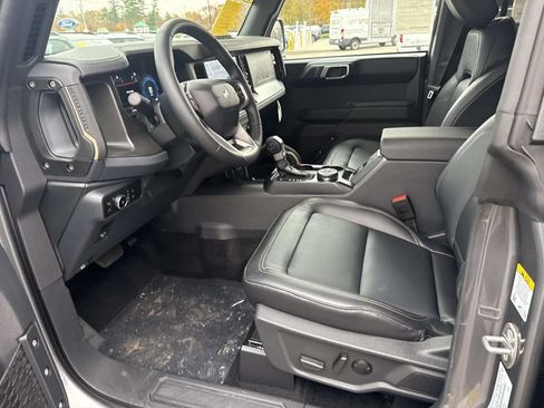 New 2025 Ford Bronco Badlands AWD/4WD image 8