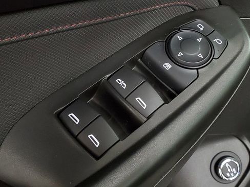 Used 2023 Chevrolet TrailBlazer RS w/ Sun and Liftgate Package image 28