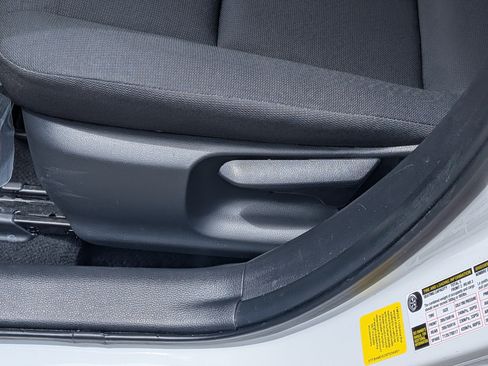 Used 2025 Toyota Corolla LE FWD image 20