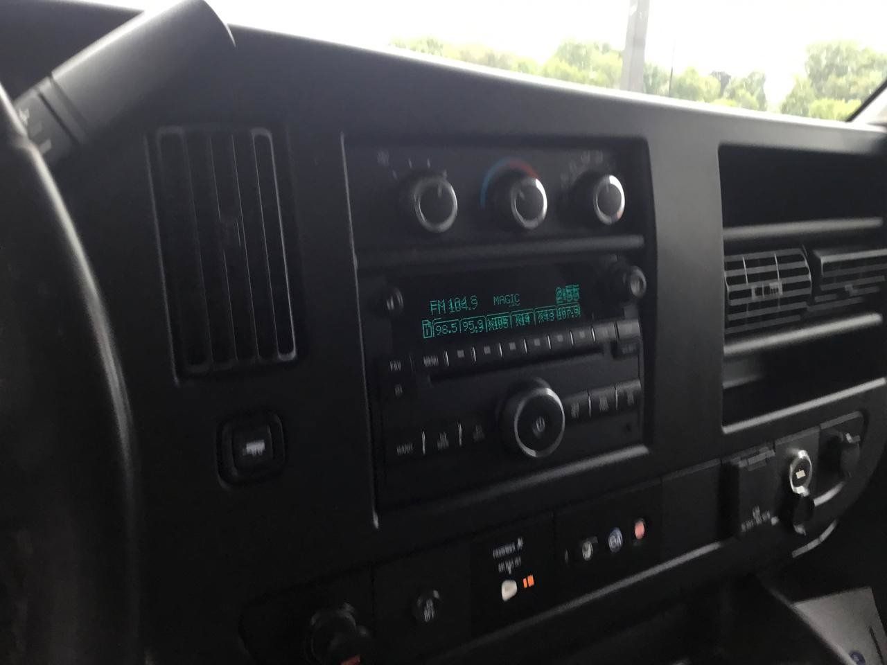 Used 2021 Chevrolet Express 2500 w/ Communications Package RWD image 19