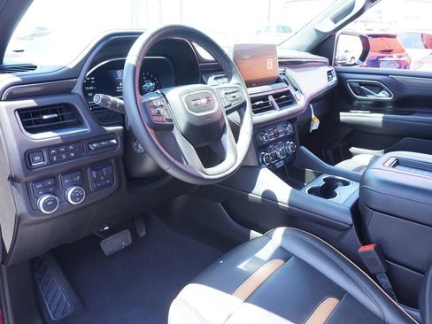 Certified 2024 GMC Yukon AT4 w/ Technology Package AWD/4WD image 18