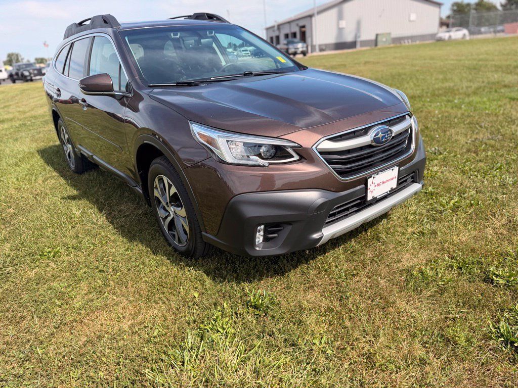 Used 2020 Subaru Outback Limited w/ Popular Package #2 AWD/4WD image 3
