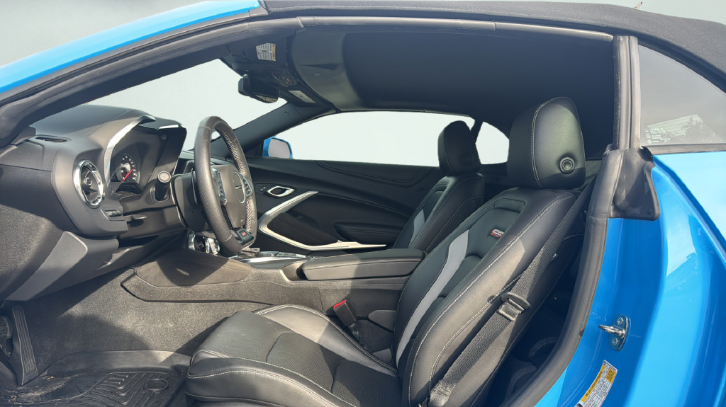Used 2023 Chevrolet Camaro SS w/ Design Package 3 RWD image 13