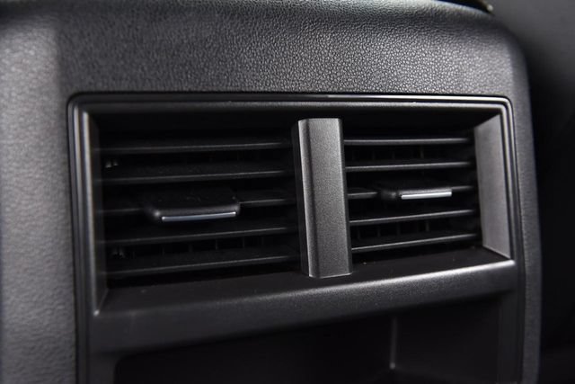 Used 2023 Volkswagen Atlas Cross Sport SEL R-Line AWD/4WD image 23