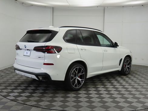 New 2026 BMW X5 xDrive40i w/ M Sport Package image 5