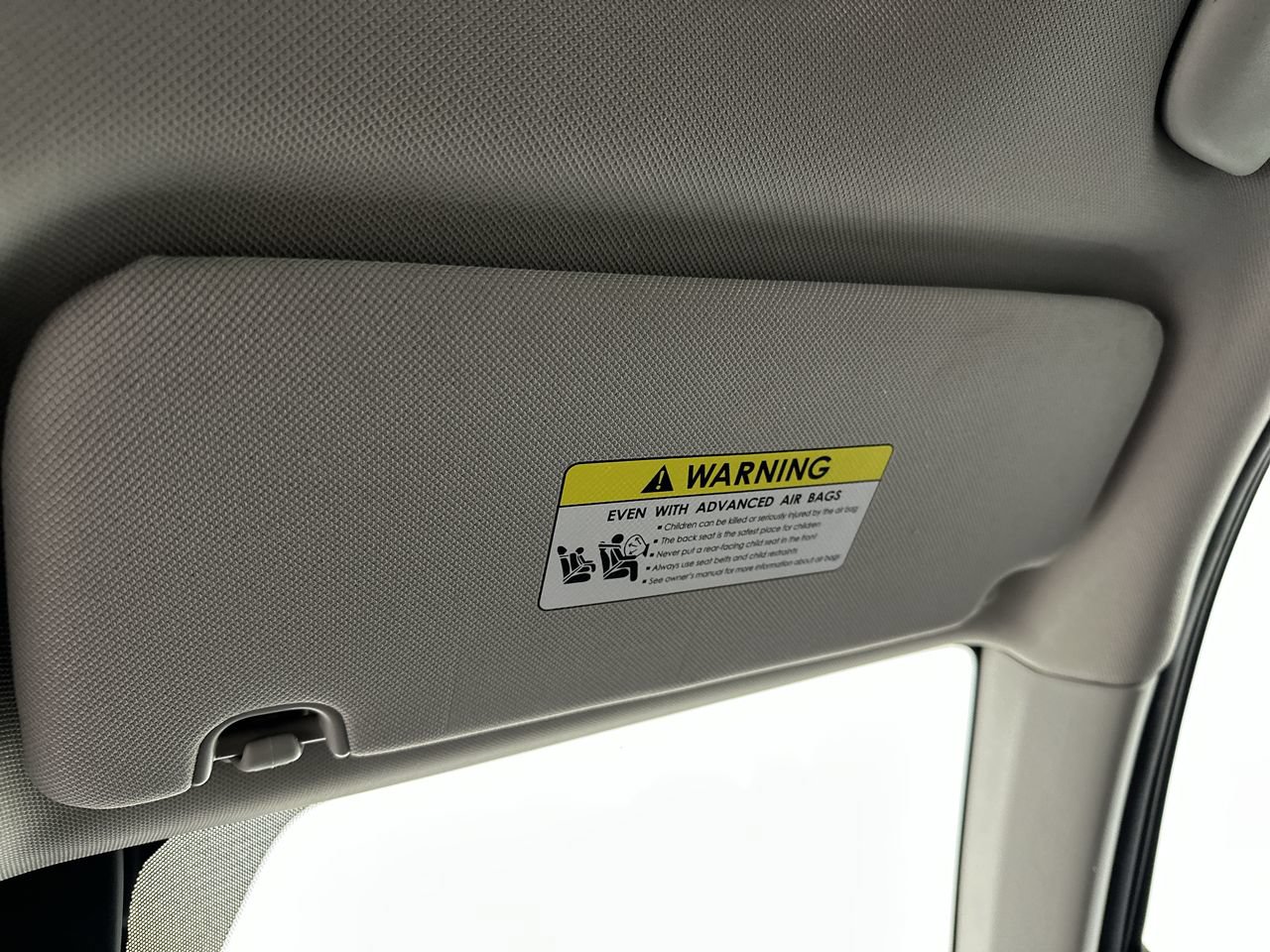 Used 2023 Kia Sorento EX w/ Panoramic Sunroof Package FWD image 11