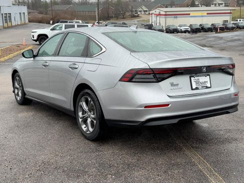 Used 2024 Honda Accord EX image 4
