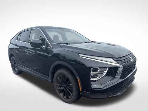 Used 2023 Mitsubishi Eclipse Cross LE AWD/4WD image 3