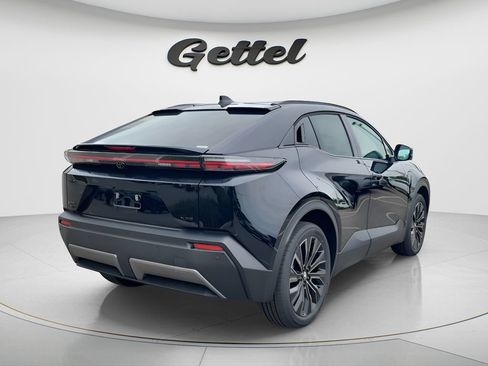 Used 2026 Toyota C-HR AWD/4WD image 5