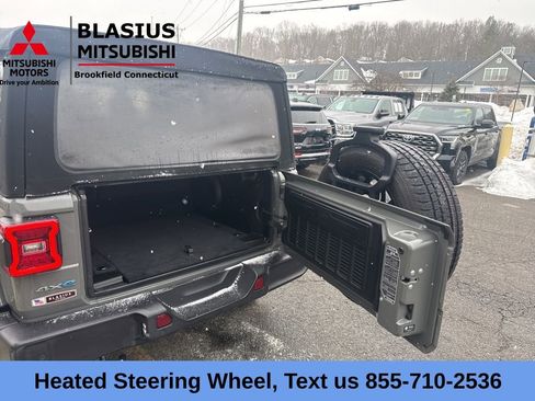 Used 2021 Jeep Wrangler Unlimited Sahara w/ Cold Weather Group AWD/4WD image 27