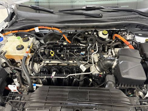 Used 2021 Ford Escape SE image 34