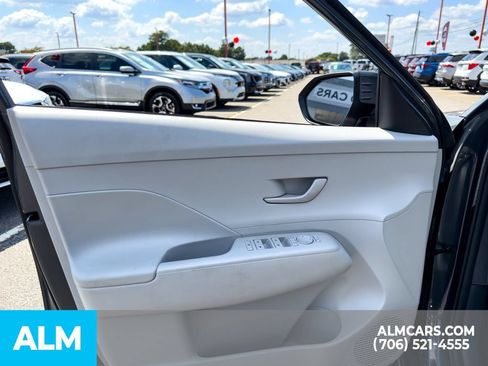 Certified 2024 Hyundai Kona SEL FWD image 8