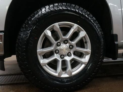 Used 2022 Chevrolet Silverado 1500 LT image 70