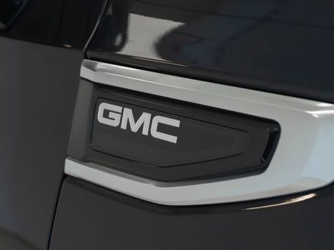 Used 2023 GMC Yukon Denali AWD/4WD image 9