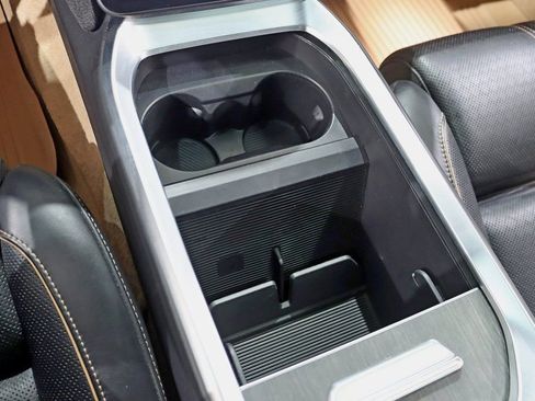 Used 2022 Lucid Air Grand Touring image 30