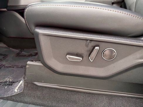 New 2025 Ford F150 Lightning Lariat image 11