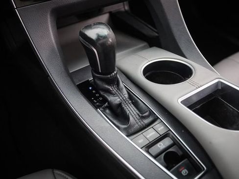 Used 2020 Toyota Avalon XLE w/ Moonroof Package FWD image 38