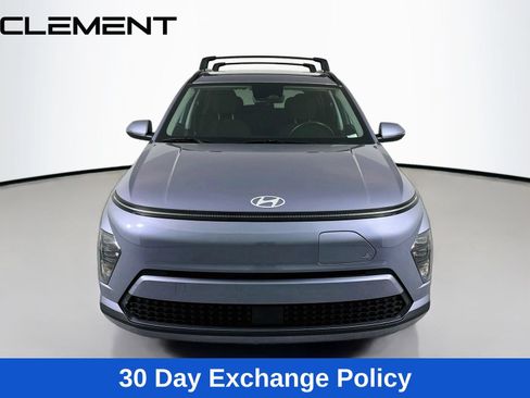 Certified 2024 Hyundai Kona SEL FWD image 3