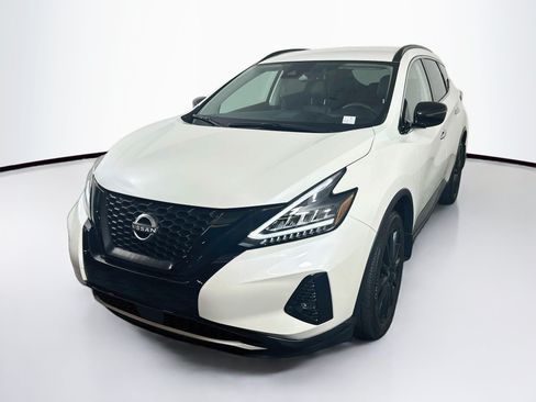 Used 2024 Nissan Murano SV w/ SV Midnight Edition Package FWD image 3