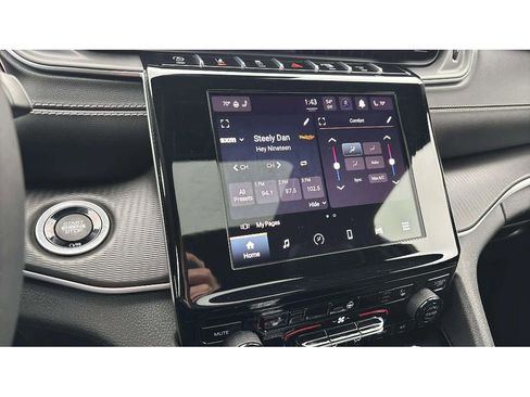 Used 2023 Jeep Grand Cherokee L Laredo image 19