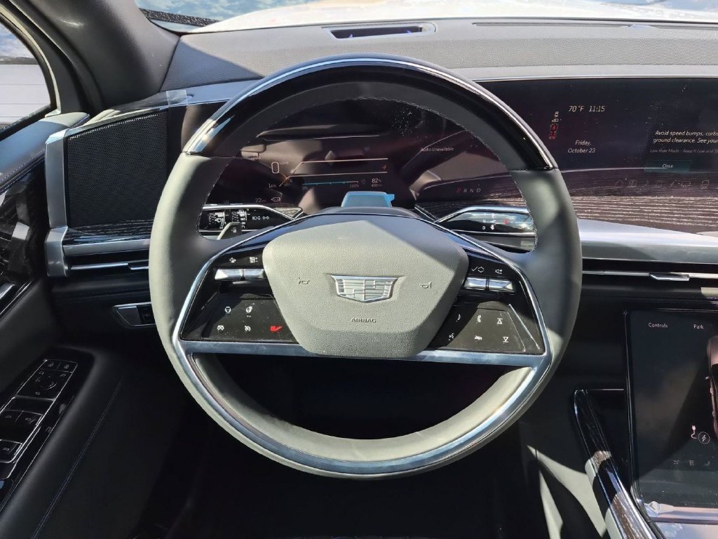 New 2026 Cadillac Escalade IQ Sport 1 w/ LPO, ONYX Package AWD/4WD image 19