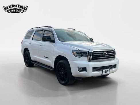 Used 2019 Toyota Sequoia TRD Sport image 7