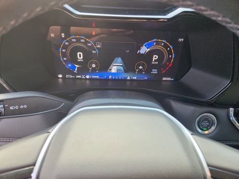 Used 2024 Chevrolet Colorado LT w/ LT Convenience Package II image 20