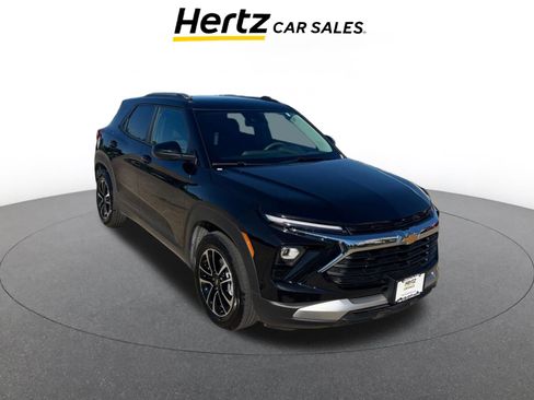 Used 2025 Chevrolet TrailBlazer LT image 1