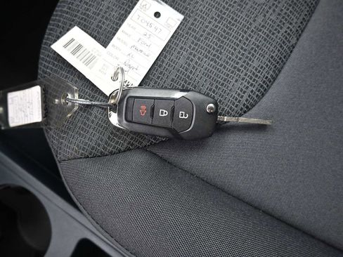 New 2025 Ford Maverick XL w/ Equipment Group 102A image 23