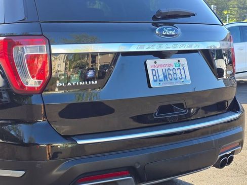 Used 2018 Ford Explorer Platinum AWD/4WD image 13