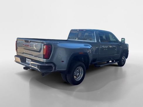 New 2026 GMC Sierra 3500 SLT w/ SLT Premium Package image 6