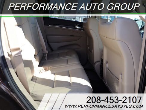 Used 2017 Jeep Grand Cherokee Limited w/ Luxury Group II AWD/4WD image 12