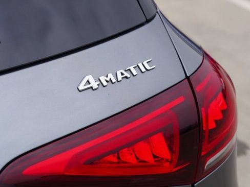 Used 2022 Mercedes-Benz GLE 350 4MATIC w/ Premium Package image 9