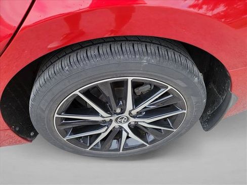 Used 2023 Toyota Camry SE FWD image 9