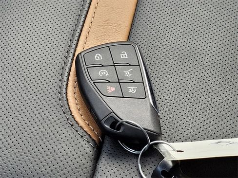 Used 2021 GMC Yukon AT4 w/ Rear Media and Nav Package image 25