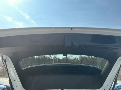 Certified 2025 Volkswagen Tiguan S w/ 18" Wheel Package image 18