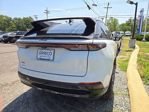 New 2025 Jeep Wagoneer S Limited image 6