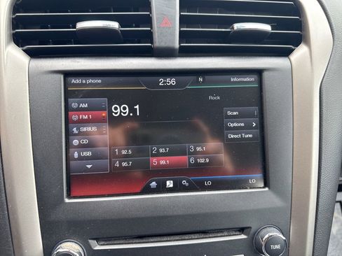 Used 2015 Ford Fusion SE w/ Equipment Group 502A FWD image 22