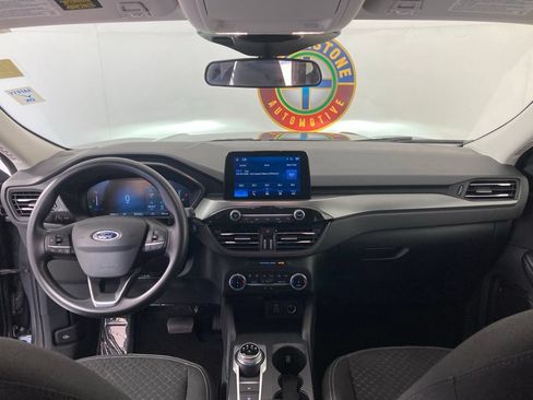 Used 2025 Ford Escape Active AWD/4WD image 8