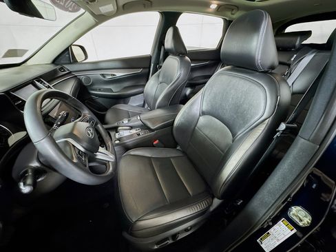 Used 2023 INFINITI QX50 Luxe AWD/4WD image 14