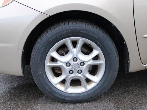 Used 2005 Toyota Sienna XLE image 29