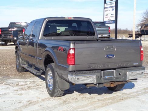 Used 2013 Ford F250 XLT w/ Chrome Pkg image 8